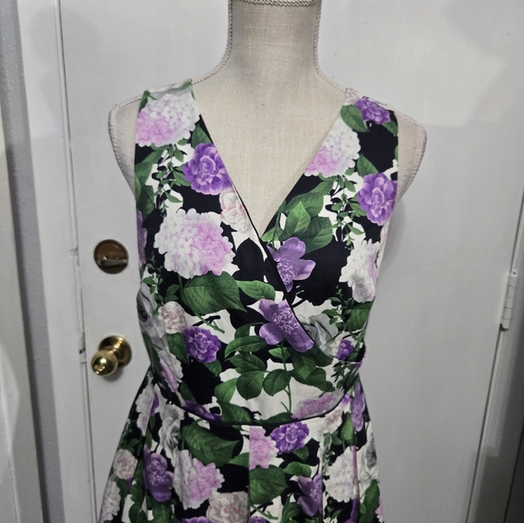 Talbots Oprah Collection Sleeveless Fit and Flare Floral Dress Size 4 - Picture 4 of 8